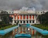 Esposa de ex-primeiro-ministro do Nepal morre em protesto