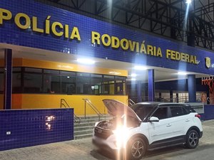 Homem é preso com veículo roubado em Rio Largo