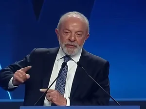Lula diz que fim de sanção a Alexandre de Moraes é bom para o Brasil