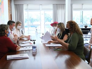 Tereza Nelma busca apoio de Arthur Lira para aprovação de projeto que garante representatividade feminina