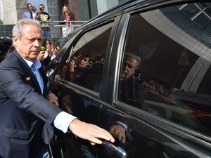 STF manda soltar ex-ministro José Dirceu