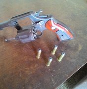 Arma de fogo é encontrada em van de transporte alternativo, em Coruripe