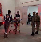 Homem é baleado com cinco tiros no Jacintinho, sobrevive e acaba preso no hospital