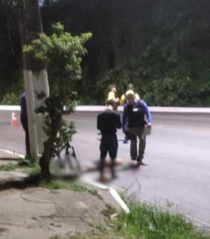 Ciclista morre na Ladeira Geraldo Melo após perder o controle e bater em poste