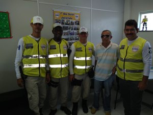 Ronda no Bairro acolhe idoso perdido no Jacintinho, em Maceió