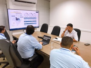 Rodrigo Cunha se reúne com presidente da Equatorial para levar demandas