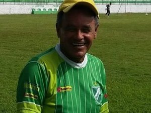 Técnico Roberval Davino entrega o cargo e deixa o Murici