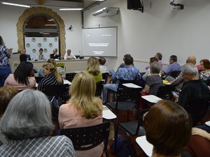  Em audiência pública, moradores do Stella Maris contestam a abertura de vias no Corredor Vera Arruda