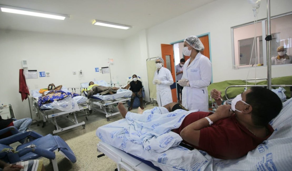 Hospital de Emergência do Agreste promove doação de máscaras feitas por voluntários