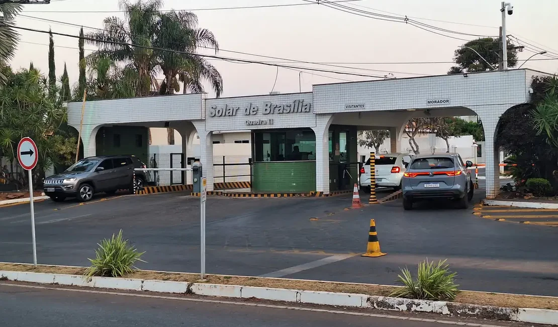 Moraes autoriza Bolsonaro a sair da prisão domiciliar para dentista