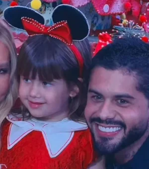 Virginia e Zé Felipe chegam juntos para festa da filha, Maria Alice
