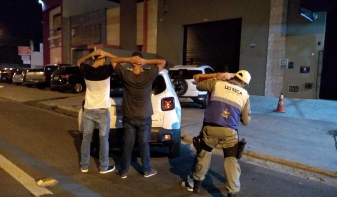  Operação Lei Seca prende homem por embriaguez ao volante em Maceió