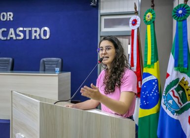 Teca Nelma denuncia bloqueio de acesso ao mar em Ipioca e cobra ação da Prefeitura