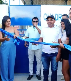 Prefeita de Novo Lino entrega quadra poliesportiva na comunidade Macapá