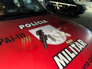 Homem é preso com arma e drogas em Porto Calvo