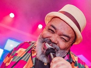 Jorge Aragão celebra recuperação de covid: 'Vencemos essa batalha'