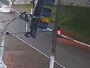 Pedestre é atropelado por motocicleta próximo ao terminal rodoviário de Maceió