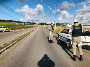 BPRv realiza blitz na AL-210, em Rio Largo 