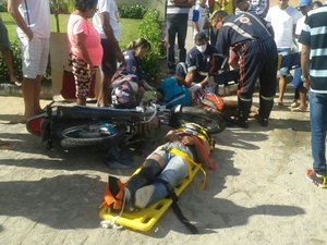 Colisão entre carro e moto deixa dois feridos em Arapiraca