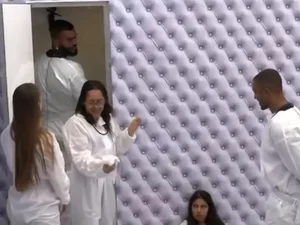 BBB 26: cena nojenta no Quarto Branco viraliza. “Cagaram e esfregaram”