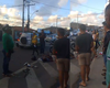 Colisão entre carro e moto deixa homem ferido no Jacintinho, em Maceió