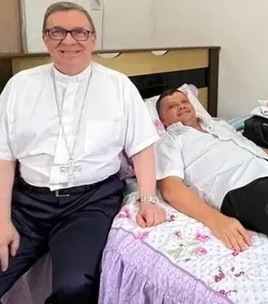Padre José, da Paróquia São Luiz Gonzaga, deve passar por cirurgia após queda de telhado