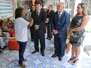 Projeto Servos entrega donativos à Associação Acolhimento Mãe das Graças