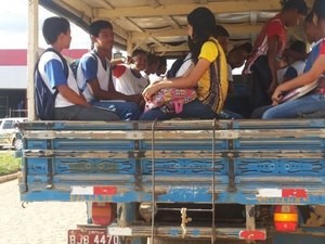 Após pedido da Defensoria, juiz determina melhorias em transporte de estudantes