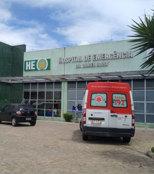 Colisão entre carro e moto deixa dois homens gravemente feridos em Arapiraca