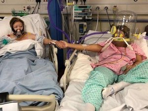 Mãe tira oxigênio para despedir-se da filha em UTI de covid-19