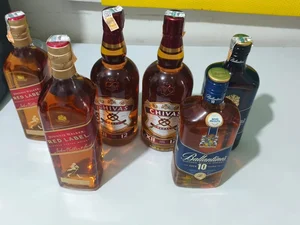 Homem é preso após furtar garrafas de whisky em supermercado de Arapiraca