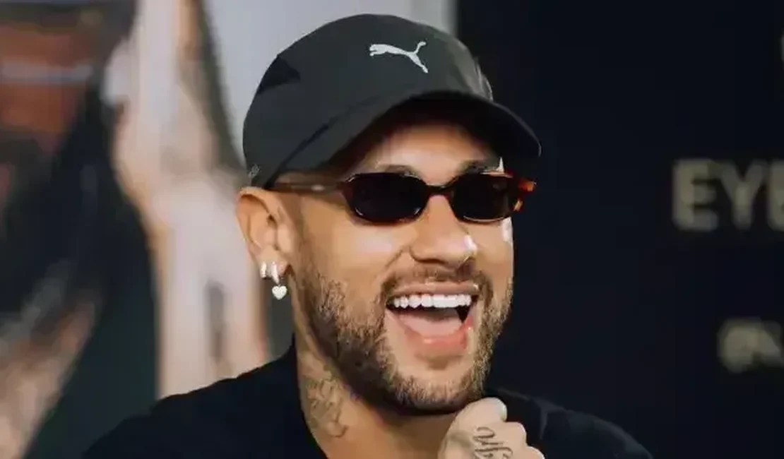 Neymar compra iate de R$ 120 milhões com heliponto e seis suítes