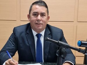 Vereador Pablo Fênix presta homenagem ao empresa José Alexandre, pelo seu aniversário neste 12 de Outubro