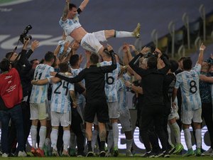 Argentina vence Brasil na Copa América e quebra jejum de títulos