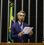 Câmara aprova relatório de Rafael Brito que cria SUS da Educação