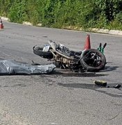 Motociclista morre após colisão com van na Ladeira da Chesf, em Rio Largo