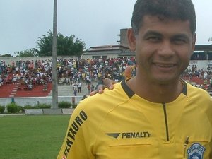 Baiano apita jogo entre Salgueiro e ASA no Cornélio de Barros