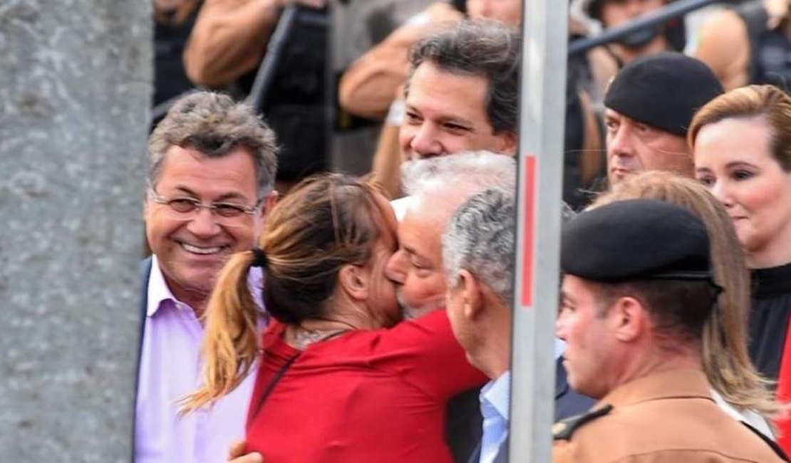 Filha de Lula é nomeada em gabinete no Senado
