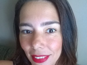 Polícia Civil procura mulher que despareceu levando o filho