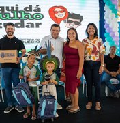 Prefeitura de Porto Real do Colégio inicia entrega de quase 4 mil kits escolares na rede municipal