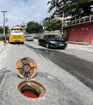 Operação Línguas Sujas flagra despejo irregular de esgoto em prédio na Jatiúca