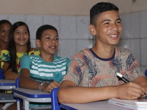 Aluno de Lagoa da Canoa é medalhista na Olimpíada Brasileira de Matemática