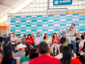 Em Delmiro Gouveia, Governo de Alagoas investe R$ 11 milhões em educação e impulsiona energia renovável
