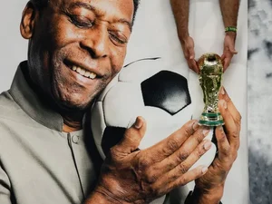 Filhos de Pelé agradecem carinho e orações pelo pai, que segue internado