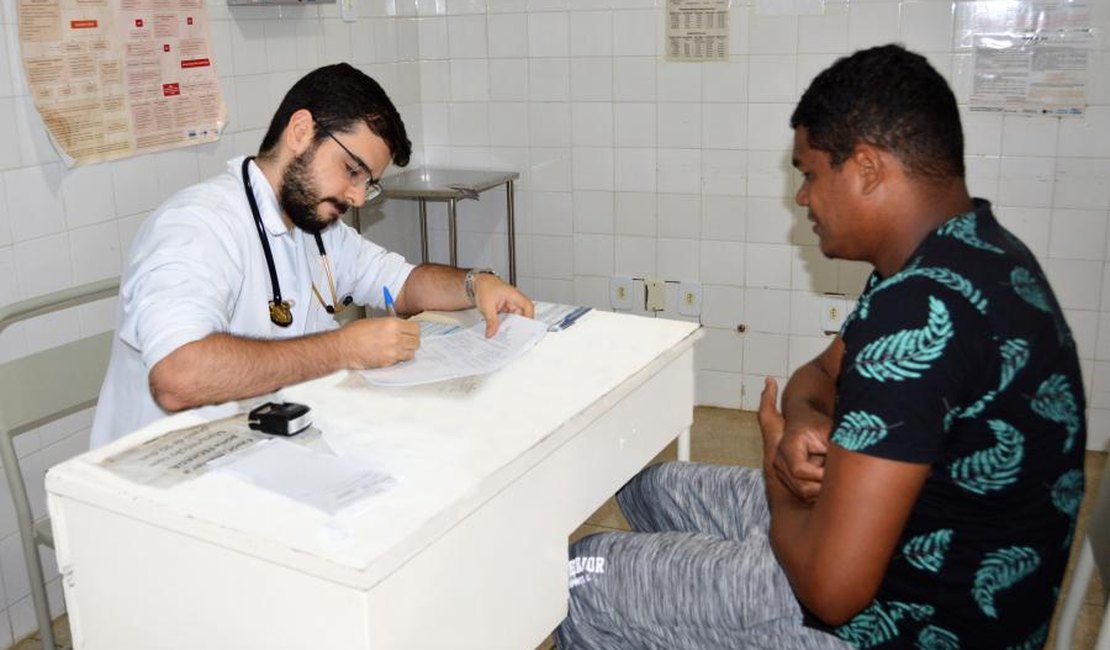 Sesau promove, em Arapiraca, curso de atualização em manejo clínico de arboviroses