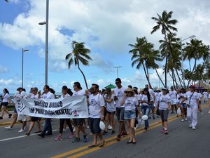 Sesau realiza caminhada da campanha Janeiro Branco na Orla de Maceió