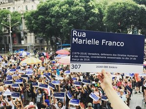 Protesto no RJ distribui 1.000 placas com nome de Marielle