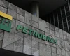 Funcionários da Petrobras entram em greve por tempo indeterminado