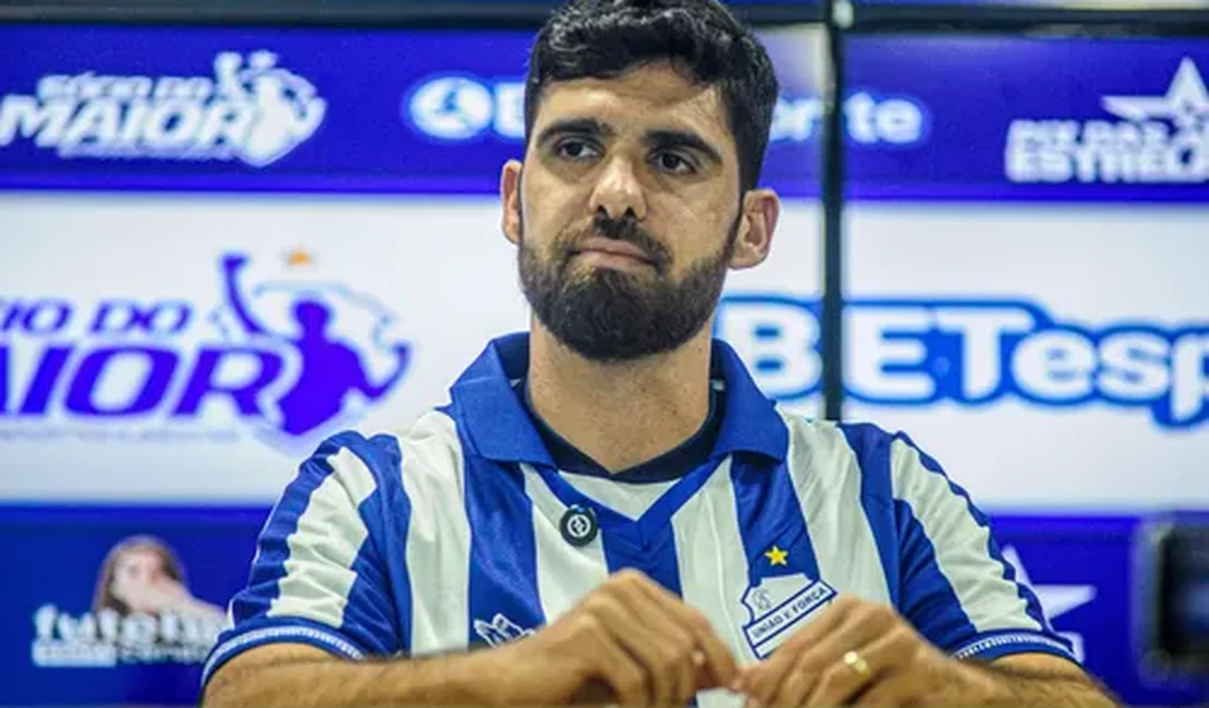 Zagueiro Rayan desfalca CSA contra o Uberlândia