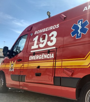 Colisão entre carro e moto deixa homem ferido em Palmeira dos Índios